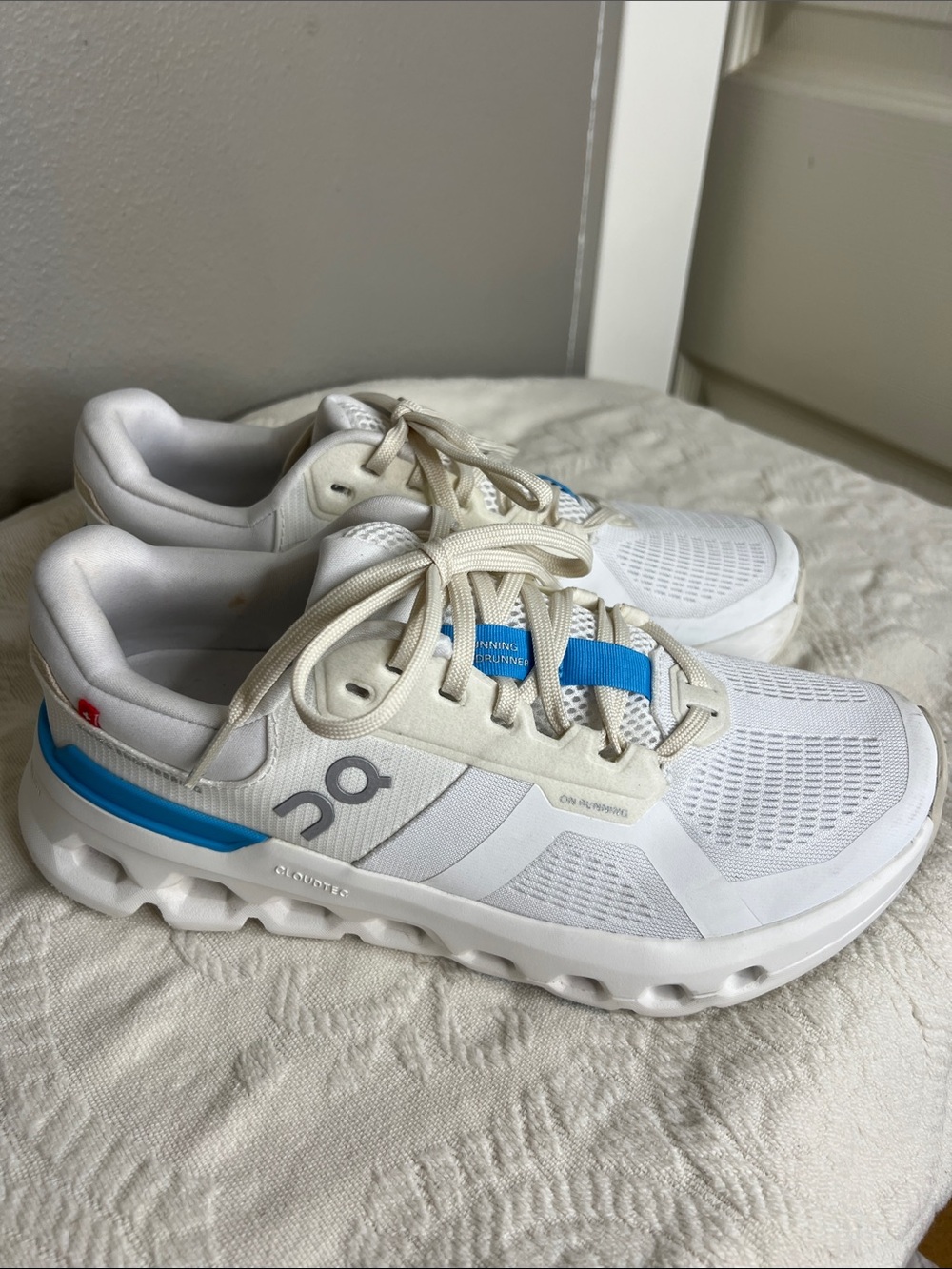 On Running Cloud Cloudrunner 2 Shoes Size Womens 7.5 - Picture 2 of 13
